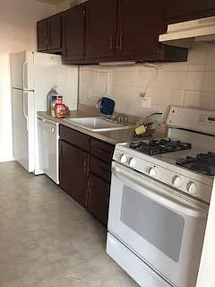 1 bed, 900 sqft, $1,400 — Photo 4