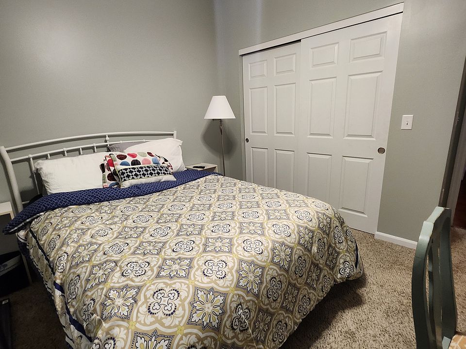 Queen bed