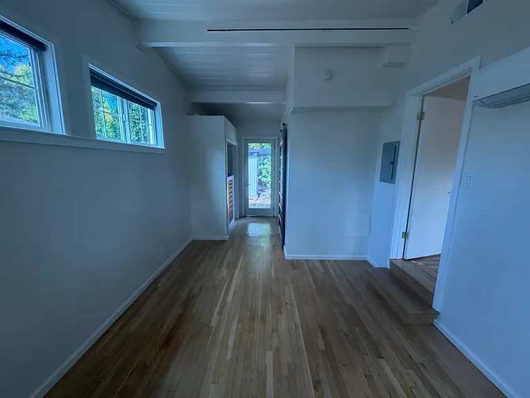 18351 Clayton Ave — Photo 6