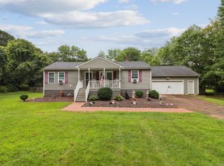 129 White Hollow Rd, Northford, CT 06472