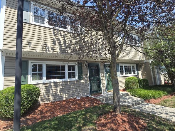 375 Salt Point Tpke APT 1A