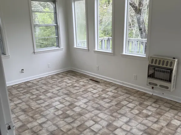 5046 Bearden Rd, Pinson, AL 35126