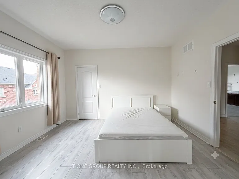 82 Fred McLaren Blvd — Photo 27