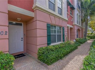 1033 NE 17th Way #102, Fort Lauderdale, FL 33305