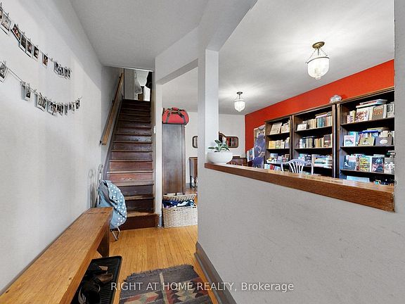 2nd image of 262 Lippincott St