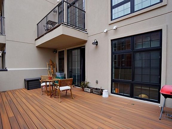 2nd image of 1165 Myrtle Ave #2R