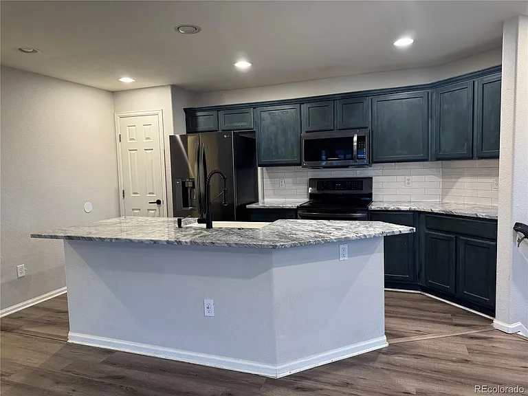 17227 Waterhouse Cir #F — Photo 3