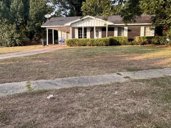 745 Kingridge Pl, Shreveport, LA 71108