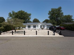 416 Sycamore Dr, Lanoka Harbor, NJ 08734