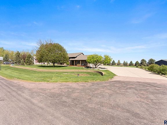 4th image of 46942 Blue Spruce St