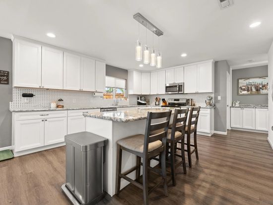 13011 Laurel St, Lakeside, CA 92040