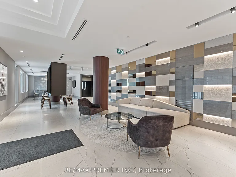 55 Duke St W #310 — Photo 4