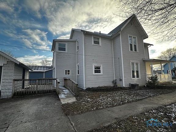 2nd image of 224 N Union St