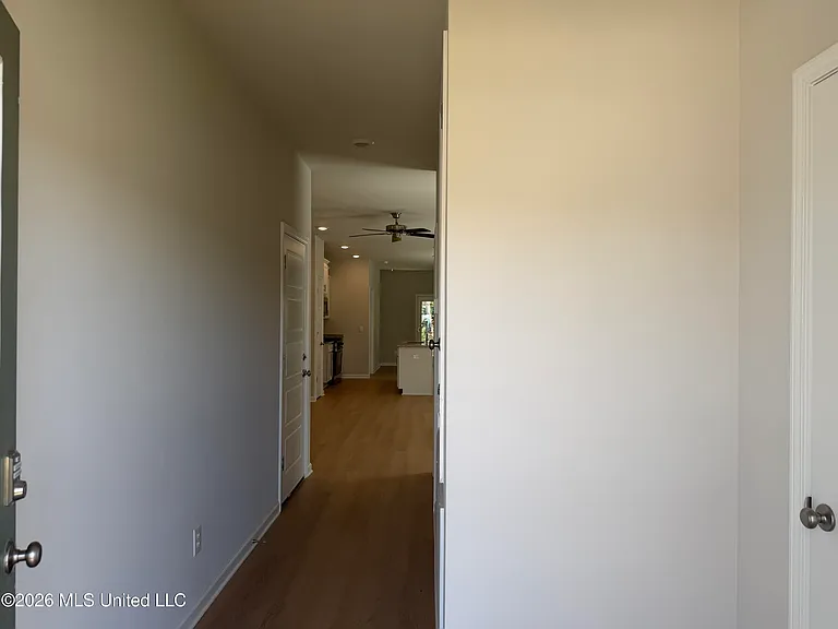 410 Hidden Reed Ct — Photo 16