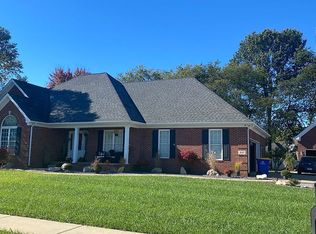 217 Sutters Mill Dr, Bowling Green, KY 42104