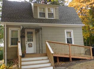 34 E Crooked Hill Rd, Pearl River, NY 10965