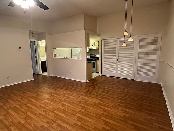 2nd image of 39 Little Oak Ln #39