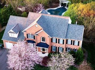 21991 Hyde Park Dr, Ashburn, VA 20147