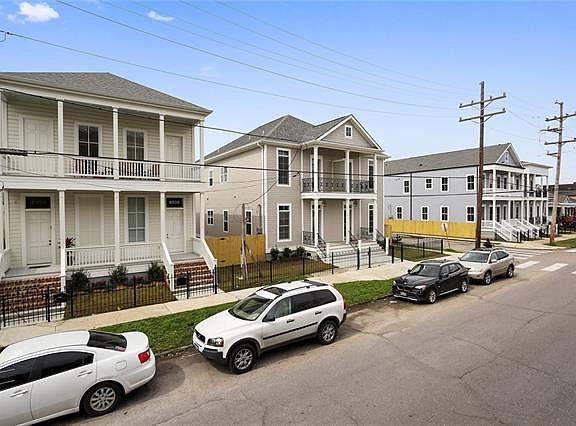 3rd image of 2336 Valence St #2336
