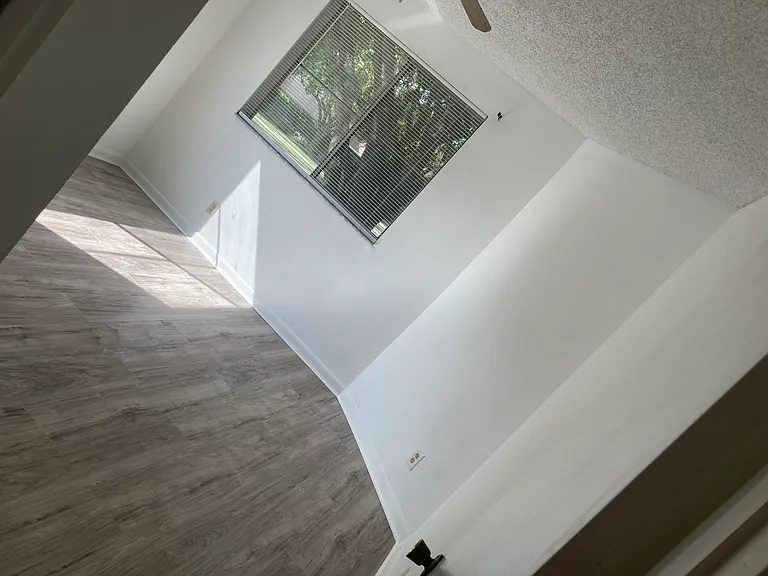 9777 Westview Dr #112 — Photo 12