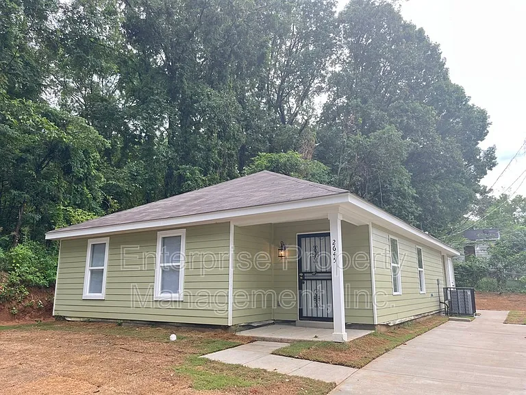2645 Mirror Ave — Photo 5