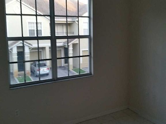 5th image of 204 Belmont Ln #204