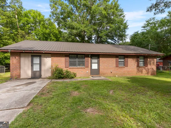 502 Peachtree St, Fort Valley, GA 31030