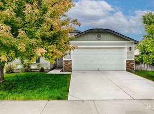 8213 W Packsaddle Dr, Boise, ID 83709