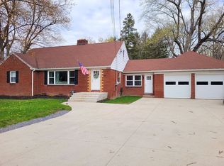 1105 Orchard Park Rd, Buffalo, NY 14224