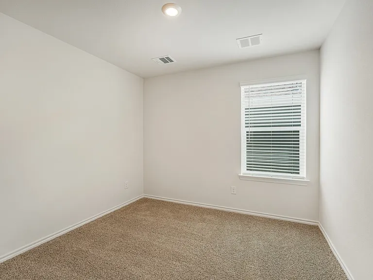 308 Cedar Ct — Photo 10