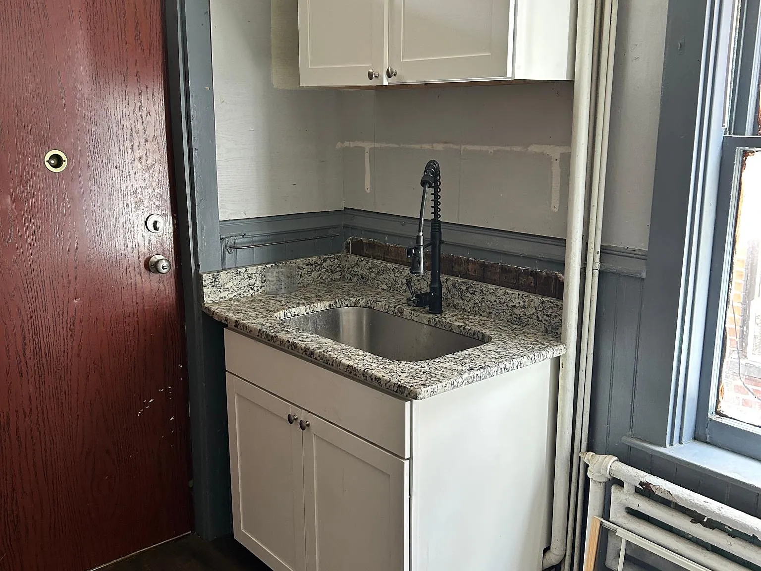 1 bed, 950 sqft, $1,295 — Photo 3