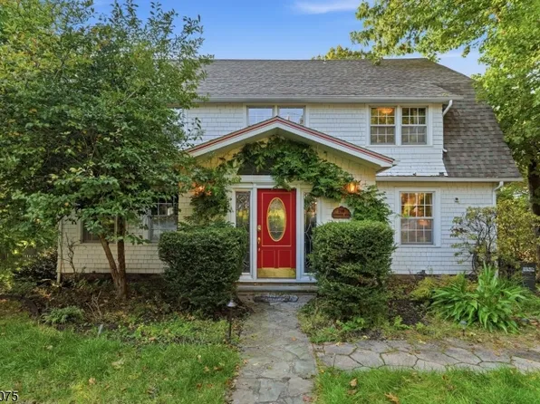 210 Leonia Ave, Leonia Boro, NJ 07605