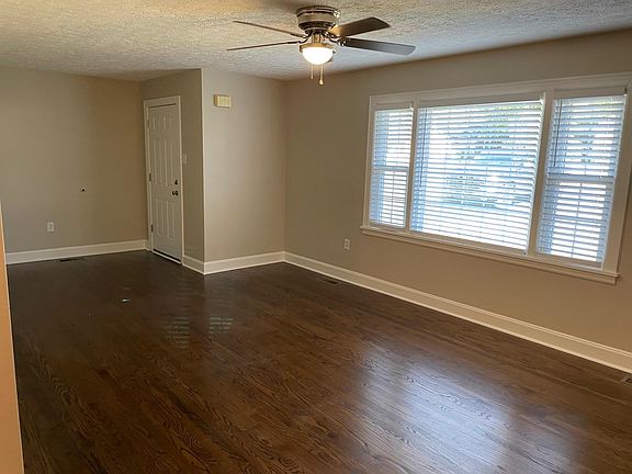4th image of 1135 Cabell Dr #A