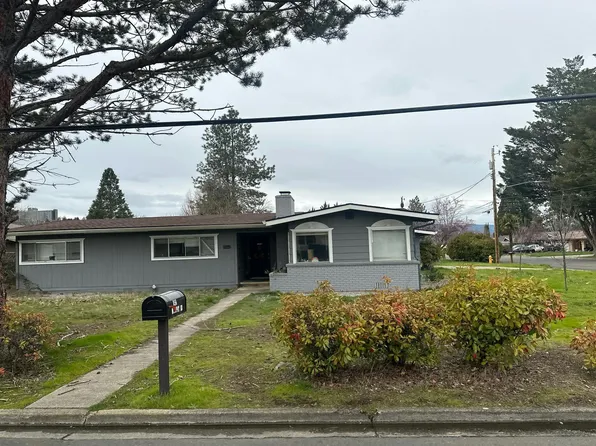856 Murphy Rd, Medford, OR 97504