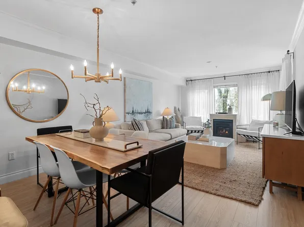 1199 Westwood St #105, Coquitlam, BC V3B 7P6