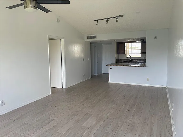 6324 La Costa Dr #K — Photo 4