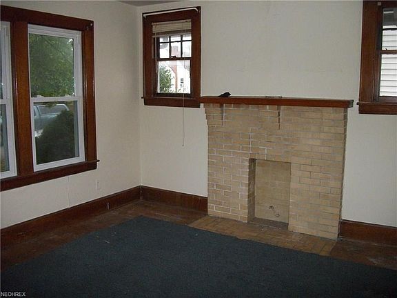 2nd image of 2123 16th St