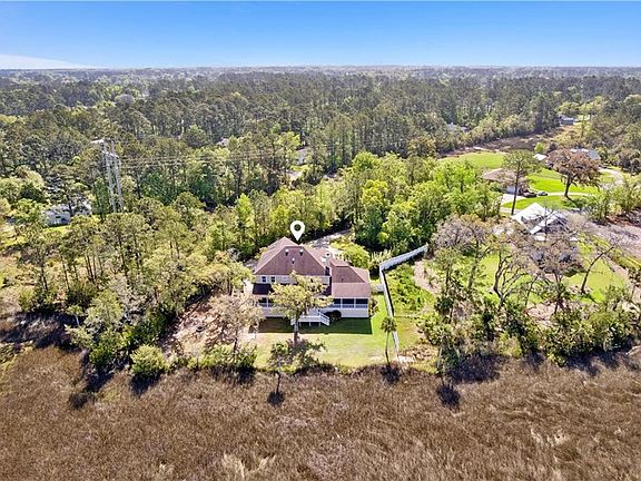 3rd image of 203 Sandpiper Rd