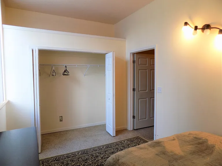 123 N Main St — Photo 11