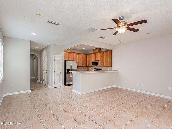 5th image of 5966 PAVILION Drive