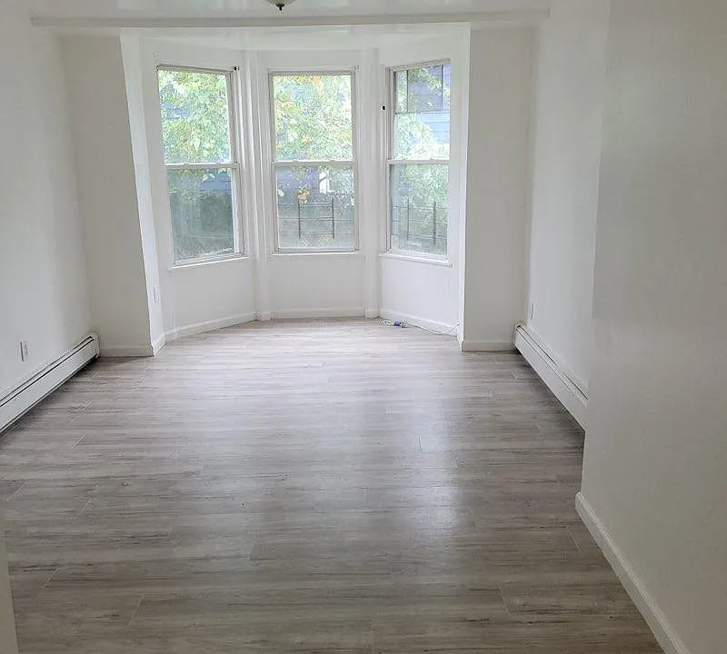 210 S 5th Ave #1