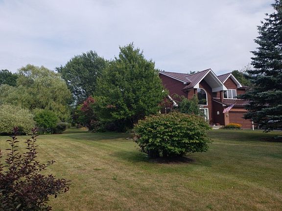 3rd image of 5197 Oakridge Dr