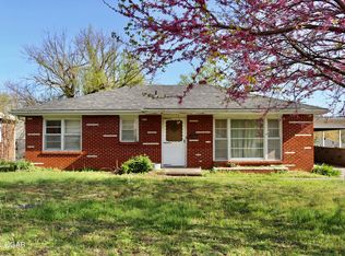 730 Pearl St, Neosho, MO 64850