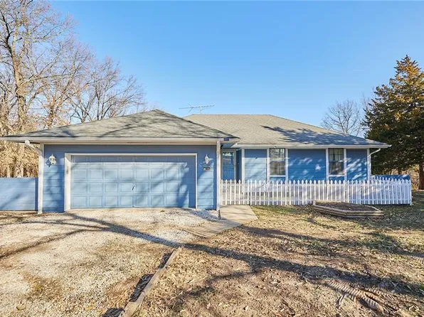 3253 Concord Church Rd, Bates City, MO 64011