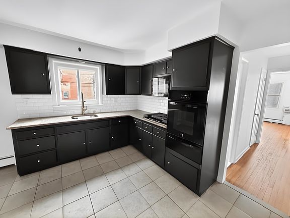 3rd image of 517 5th St #2