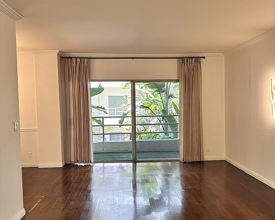 4th image of 1131 Alta Loma Rd APT 208