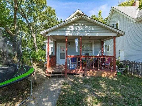 1050 Barnett Ave, Kansas City, KS 66102