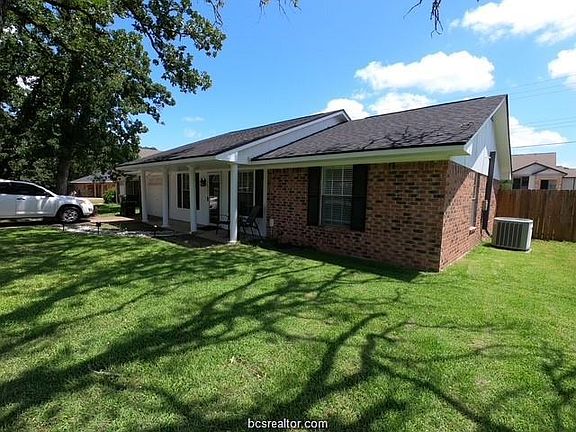 2nd image of 3105 Heatherwood Dr