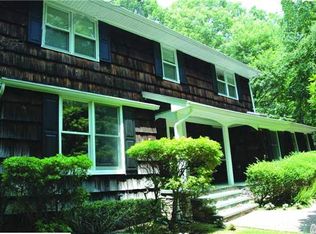 304 Old Mill Rd, Saint James, NY 11780