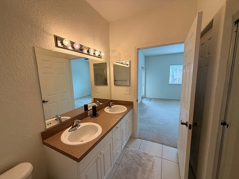 3980 Mediterranea Cir #522 — Photo 16